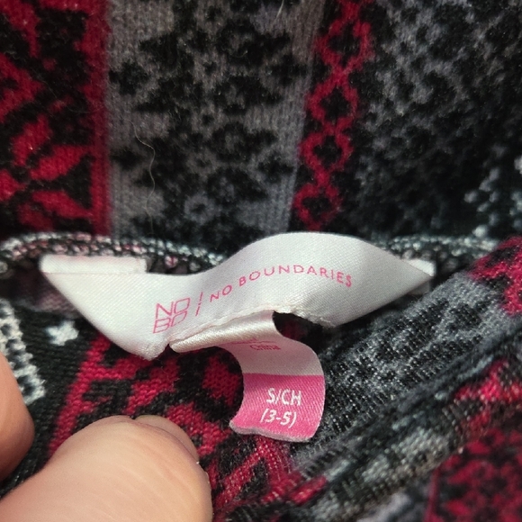 No Boundaries Red and Black Patterned Pants - Picture 2 of 3